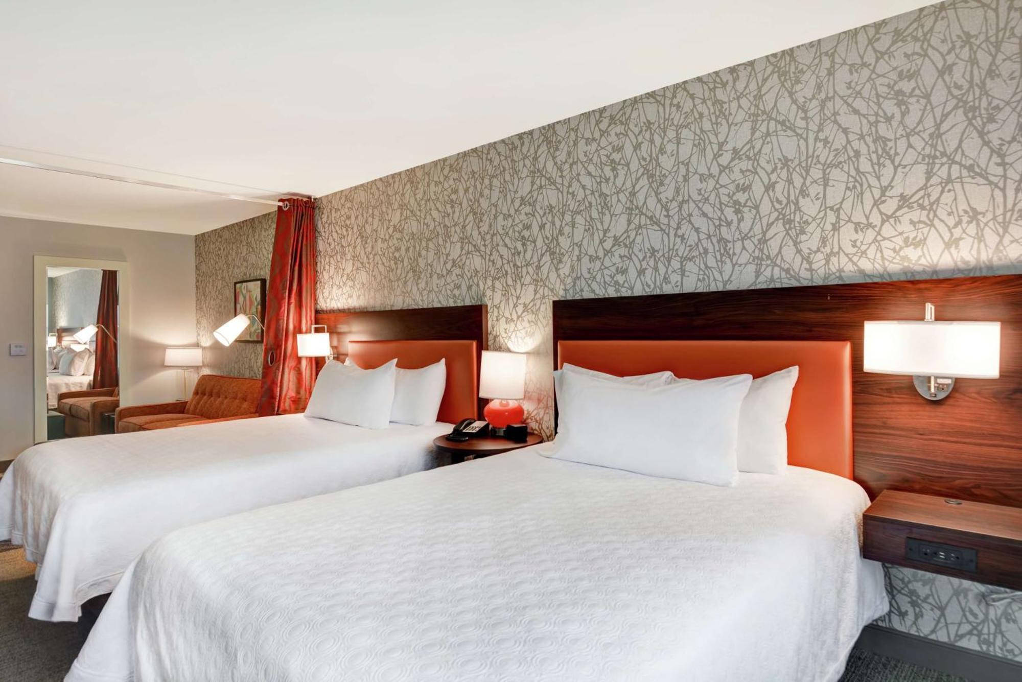 Home2 By Hilton Huntsville Airport Hotel 3*